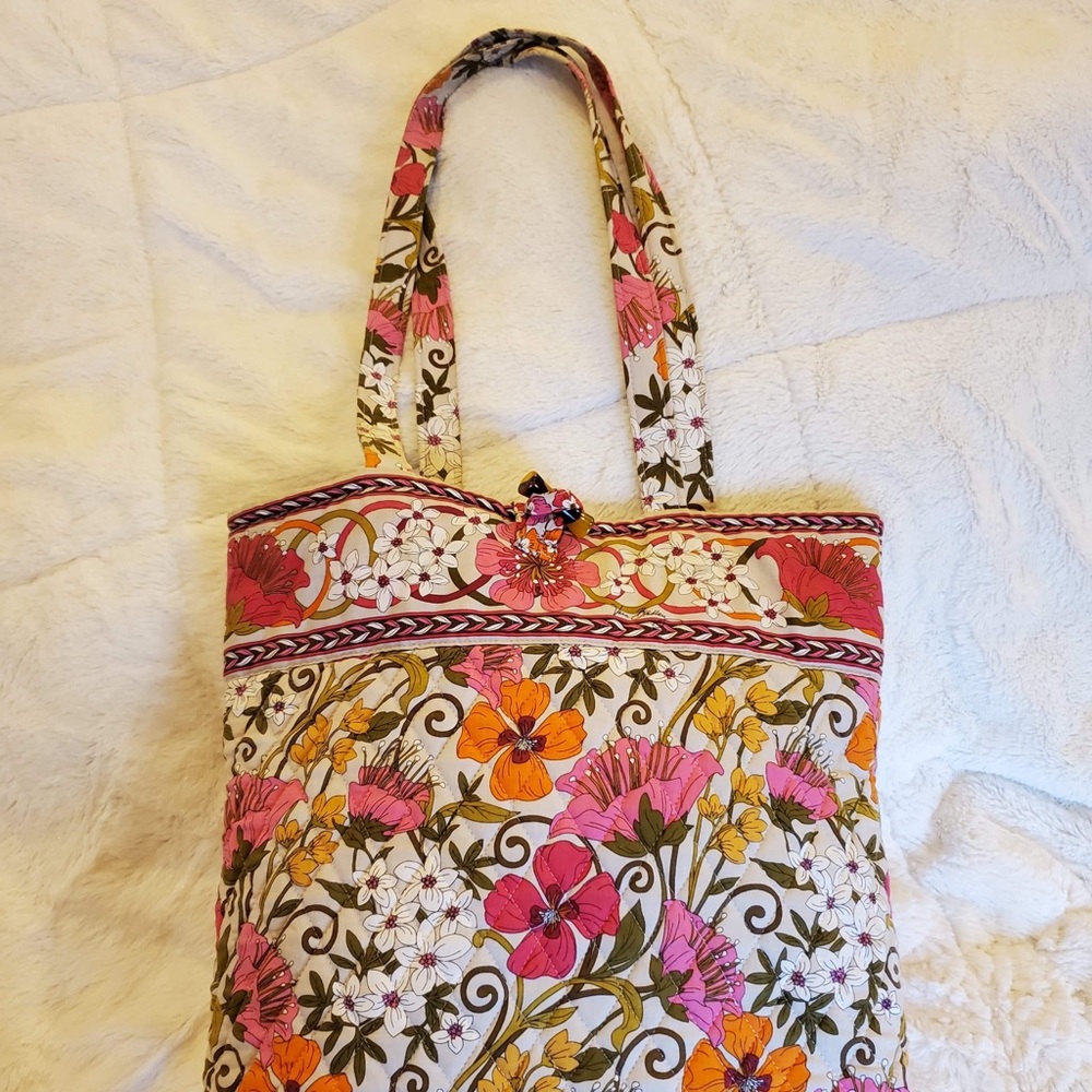 Vera Bradley tote bag!